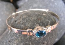 blue_topaz_baby_bracelet_1.jpg