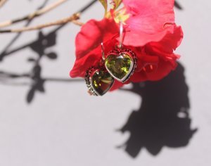 peridot heart silver earrings 1 peridot heart silver earrings 1